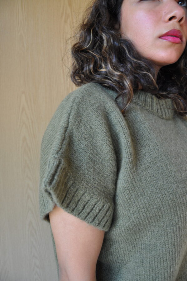Knit Vest – Olive