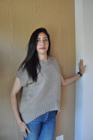 DSC_0530 Knit Vest – Beige