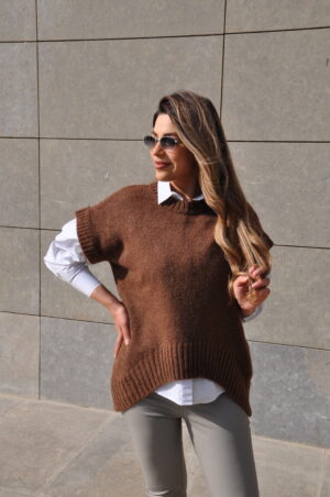 DSC_0874 Knit Vest – Brown