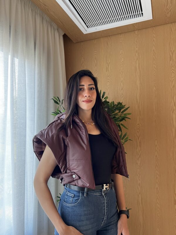 IMG_8914 Burgundy cropped short fit vest